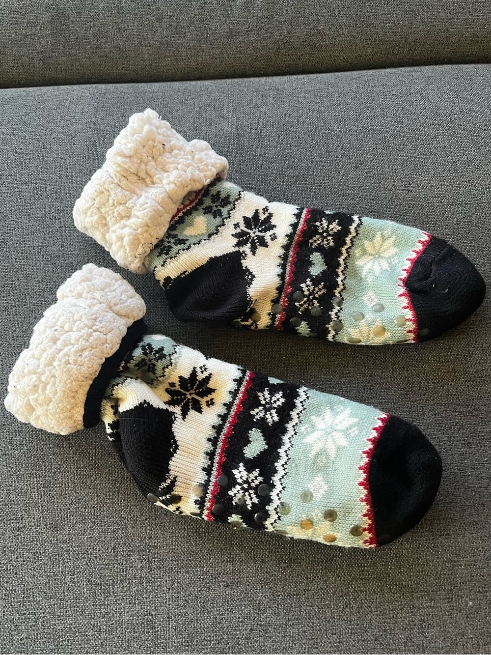Women’s Cozy Fair Isle Slipper Socks 7-11 Non Slip Gripper Sherpa Fleece unisex